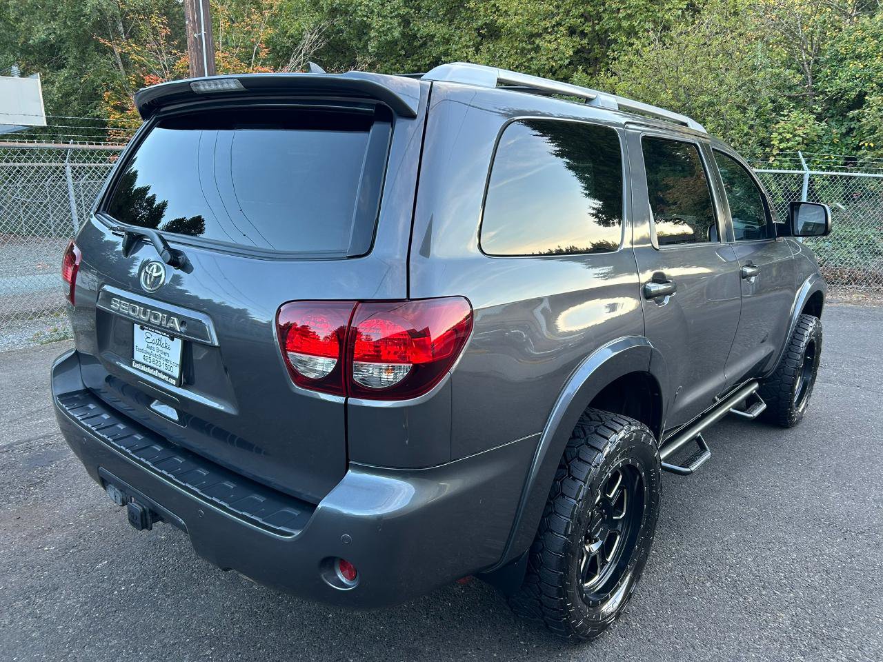 Used 2018 Toyota Sequoia SR5 w/ Premium Package AWD/4WD image 5
