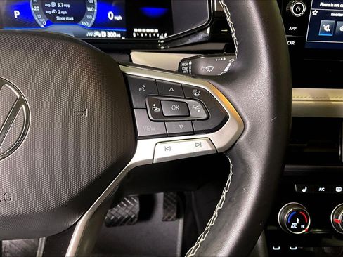 Used 2025 Volkswagen Taos S image 12