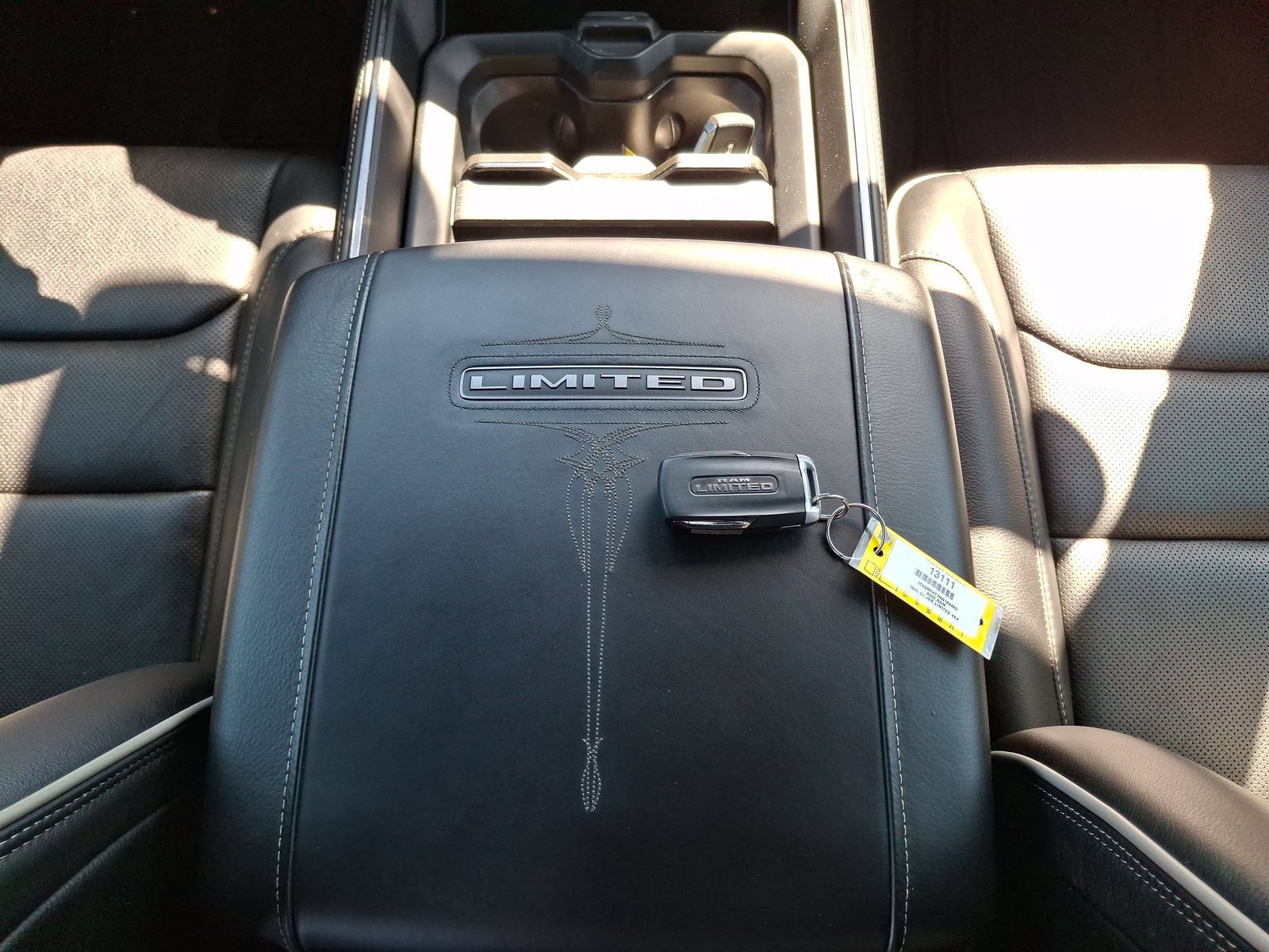 Used 2022 RAM 1500 Limited AWD/4WD image 12