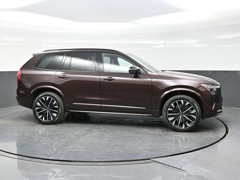 New 2026 Volvo XC90 T8 Ultra w/ Lounge Package AWD/4WD image 8