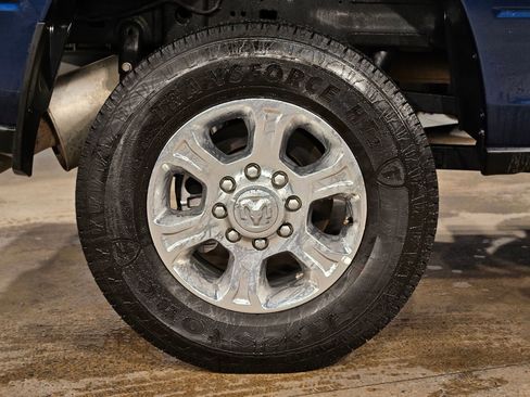 Used 2024 RAM 2500 Big Horn w/ Bed Utility Group image 17