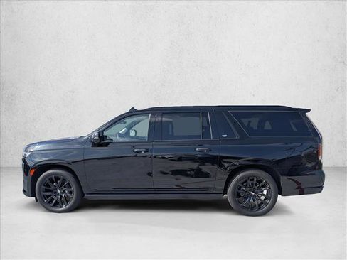 Used 2022 Cadillac Escalade ESV Sport Platinum w/ LPO, ONYX Package AWD/4WD image 8