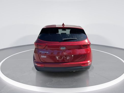 Used 2018 Kia Sportage LX AWD/4WD image 16