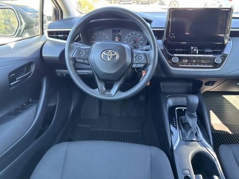 Certified 2025 Toyota Corolla LE image 22
