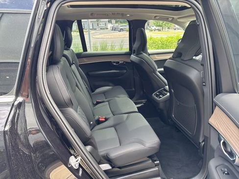 Certified 2025 Volvo XC90 B6 Plus AWD/4WD image 13