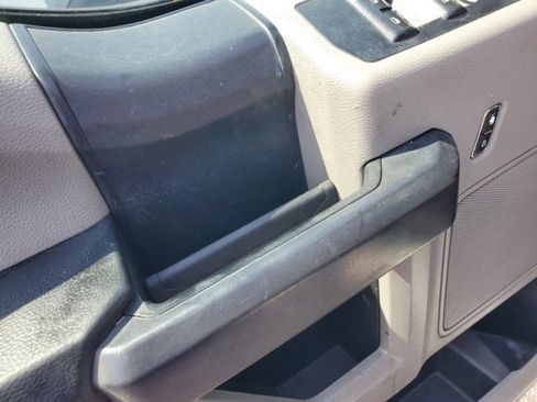 Used 2019 Ford F150 XL w/ Equipment Group 101A Mid AWD/4WD image 12