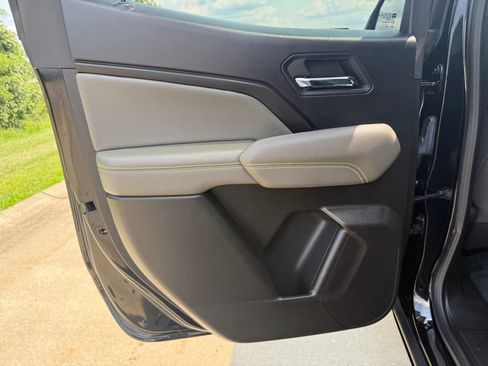 Used 2024 Chevrolet Colorado ZR2 AWD/4WD image 12