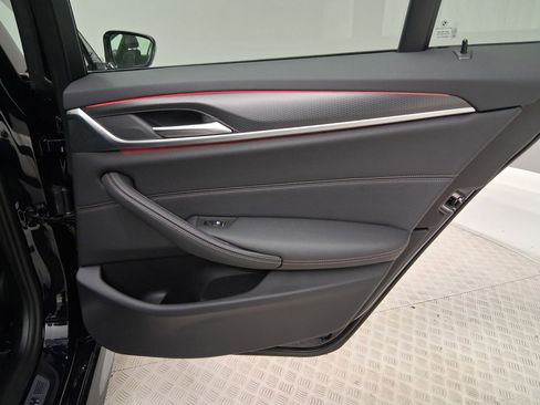 Certified 2023 BMW 540i w/ M Sport Package image 33