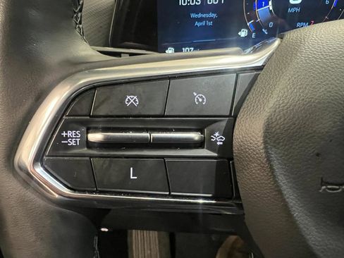 Used 2025 Chevrolet Equinox LT FWD image 30
