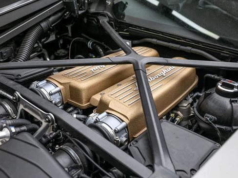 Used 2022 Lamborghini Huracan STO RWD image 50