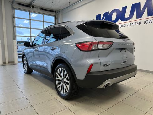 Used 2022 Ford Escape Titanium image 6