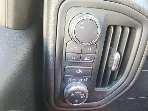 Used 2023 GMC Sierra 1500 Pro w/ Pro Value Package image 32