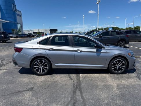 Used 2024 Volkswagen Jetta Sport FWD image 12