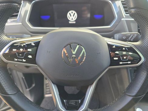Used 2022 Volkswagen Tiguan SE R-Line image 28