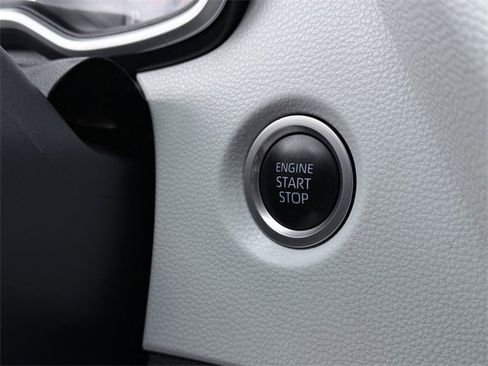 Certified 2022 Toyota Corolla SE image 29