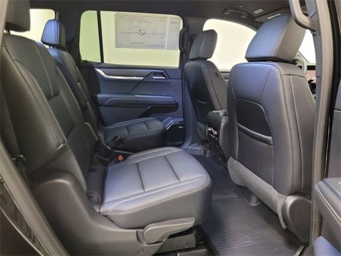 New 2026 GMC Acadia Elevation w/ Elevation Premium Package image 11