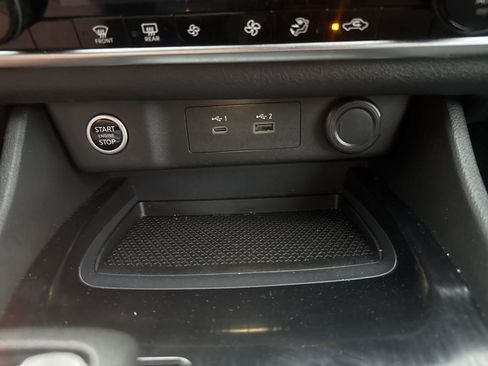 Used 2021 Nissan Rogue SV image 19