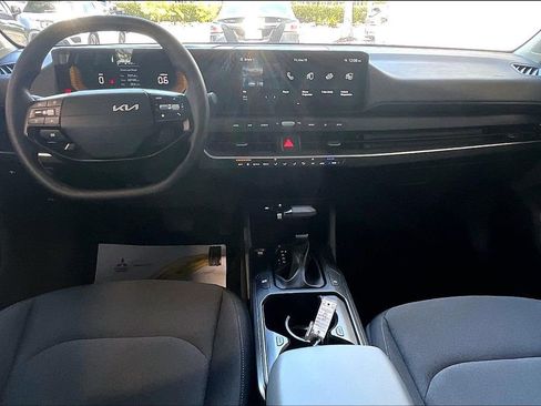 Used 2025 Kia K4 FWD image 6