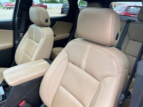 Used 2022 Chevrolet Blazer Premier AWD/4WD image 29