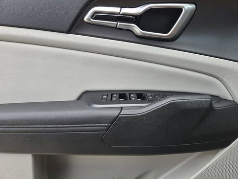New 2026 Kia Sportage EX FWD image 18