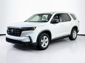 Used 2023 Honda Pilot LX video 1