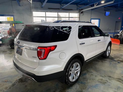 Used 2017 Ford Explorer Limited w/ Equipment Group 301A image 9