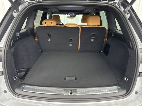 Used 2025 Jeep Grand Cherokee Summit image 8