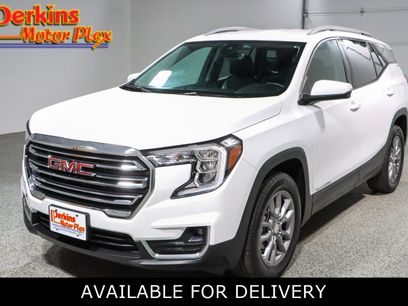 Used 2024 GMC Terrain SLT