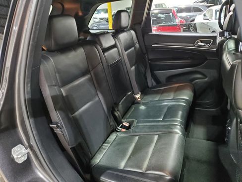Used 2019 Jeep Grand Cherokee Limited w/ Luxury Group II RWD image 19