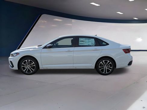 Certified 2025 Volkswagen Jetta Sport image 8