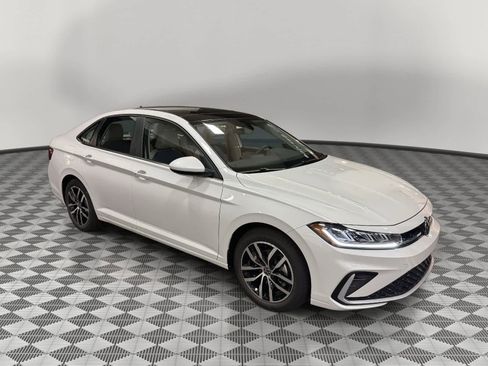 New 2026 Volkswagen Jetta SE image 1