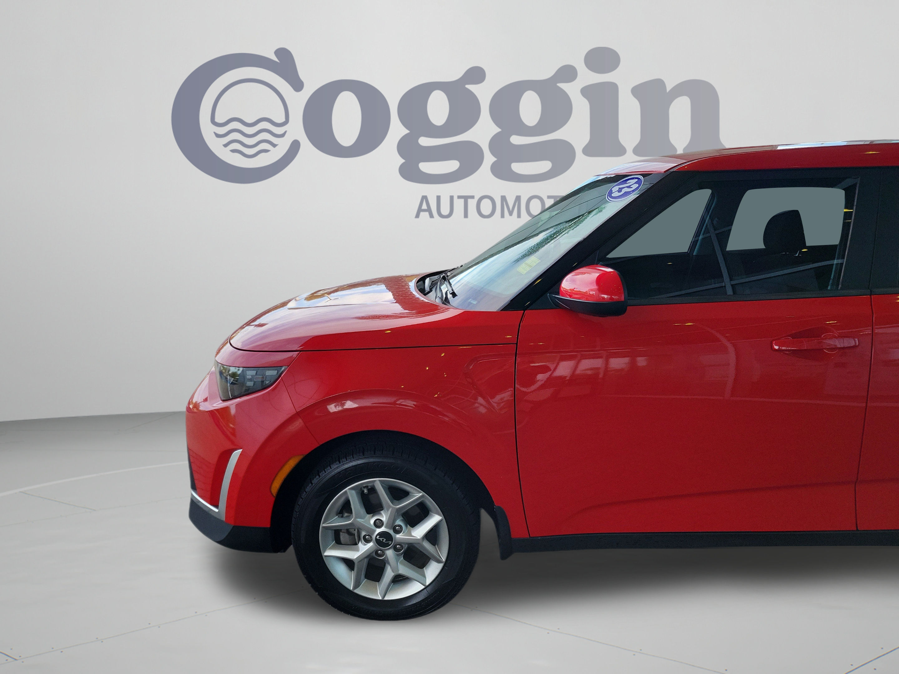 Used 2023 Kia Soul LX w/ Option Group 015 FWD image 31