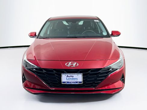 Used 2023 Hyundai Elantra SEL FWD image 2