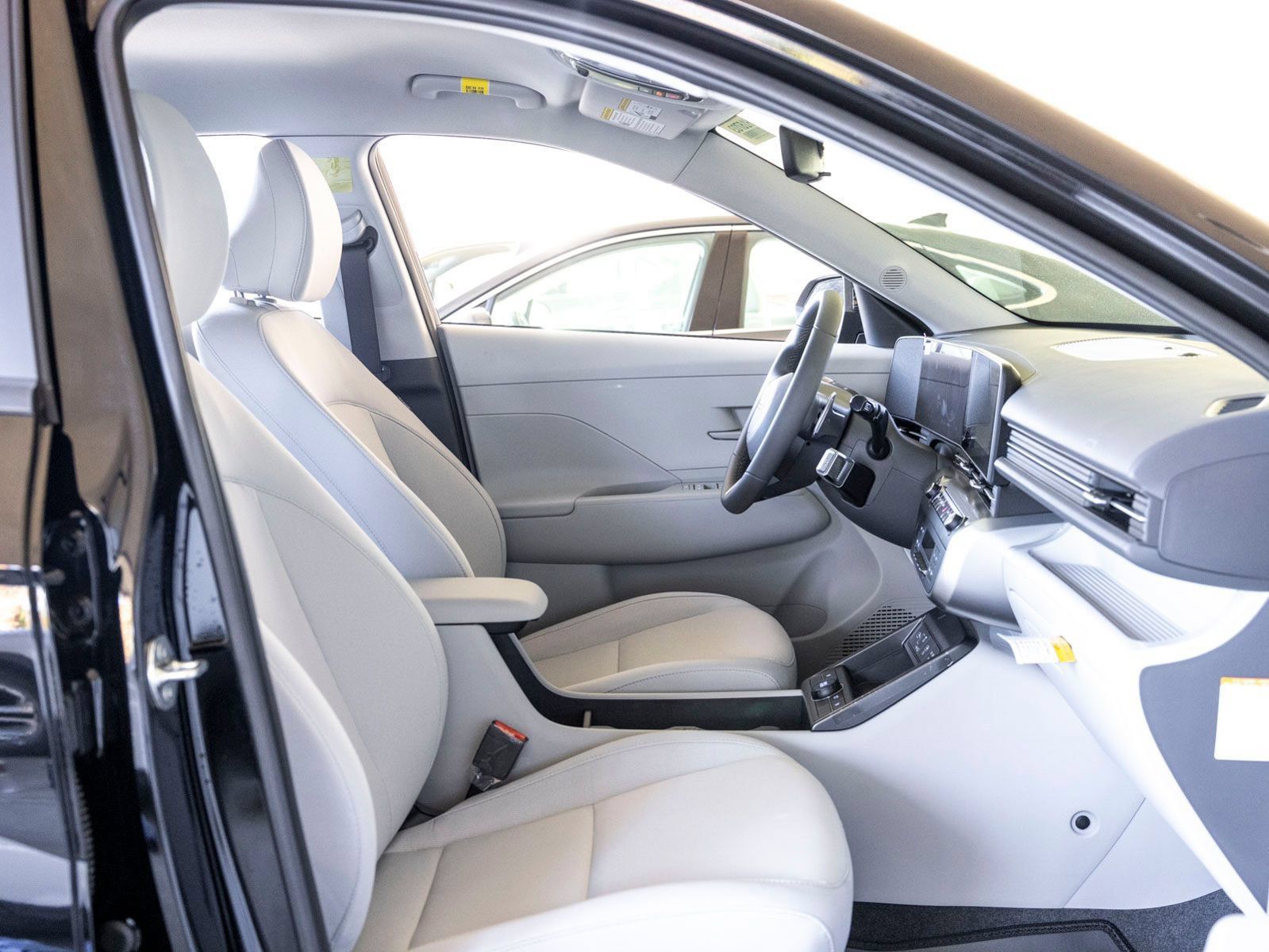 New 2025 Hyundai Kona SEL FWD image 25