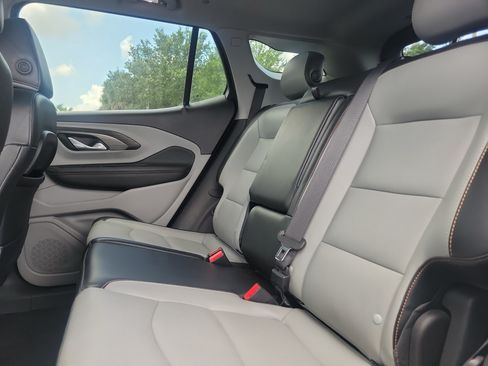 Used 2019 GMC Terrain SLT w/ Preferred Package FWD image 16
