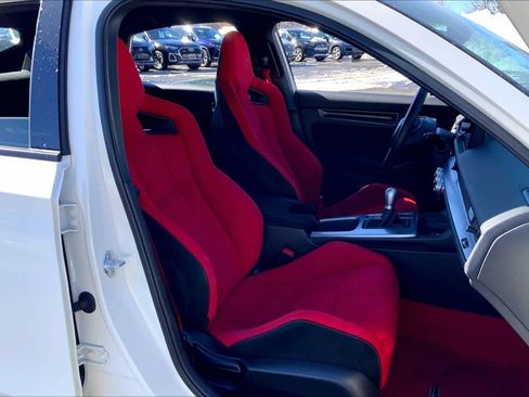 Used 2024 Honda Civic Type R image 8