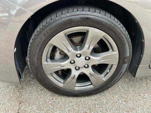 Used 2017 Toyota Sienna SE image 34