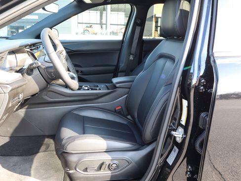 New 2026 Jeep Cherokee Limited image 12