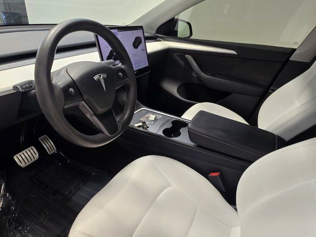 Used 2024 Tesla Model Y Performance AWD/4WD image 20