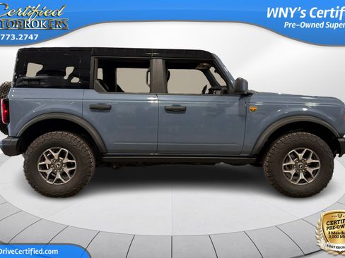 Used 2025 Ford Bronco Badlands AWD/4WD image 4