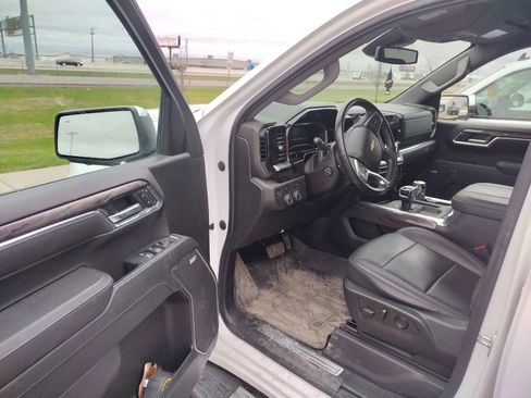 Used 2023 Chevrolet Silverado 1500 LTZ AWD/4WD image 13