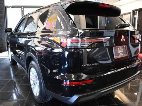 New 2026 Mitsubishi Outlander ES AWD/4WD image 6