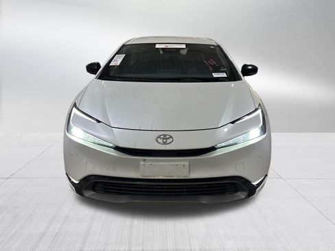 Certified 2025 Toyota Prius XLE FWD image 2