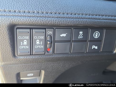 Used 2023 Honda Odyssey Elite image 26