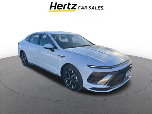 Used 2025 Hyundai Sonata SEL image 1