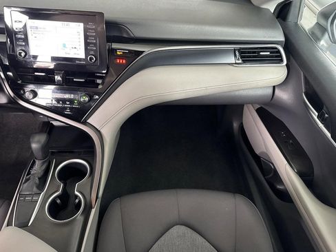 Used 2023 Toyota Camry LE w/ Protection Package (Q2) (TMS) FWD image 28