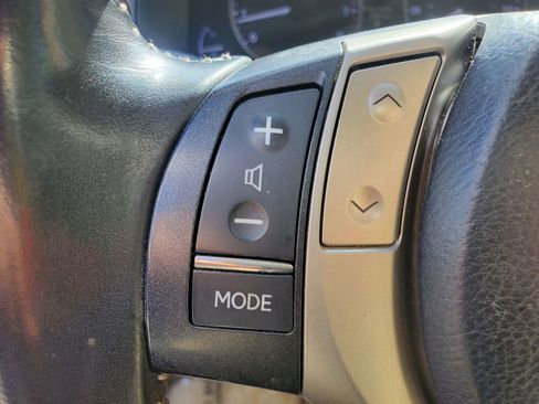 Used 2013 Lexus ES 350 w/ Luxury Pkg image 21