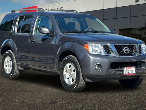 Used 2011 Nissan Pathfinder S w/ Protection Pkg image 10