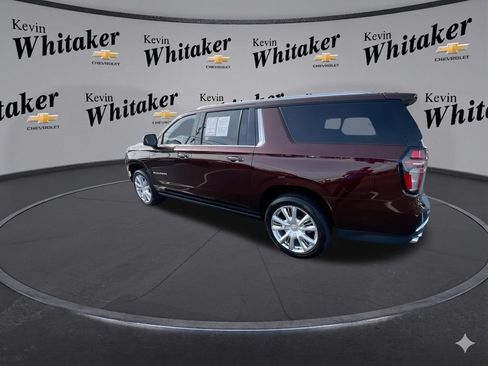 Certified 2022 Chevrolet Suburban High Country AWD/4WD image 7