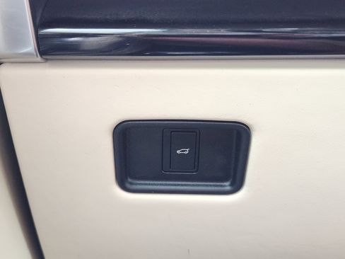 Used 2023 Land Rover Range Rover Autobiography AWD/4WD image 22
